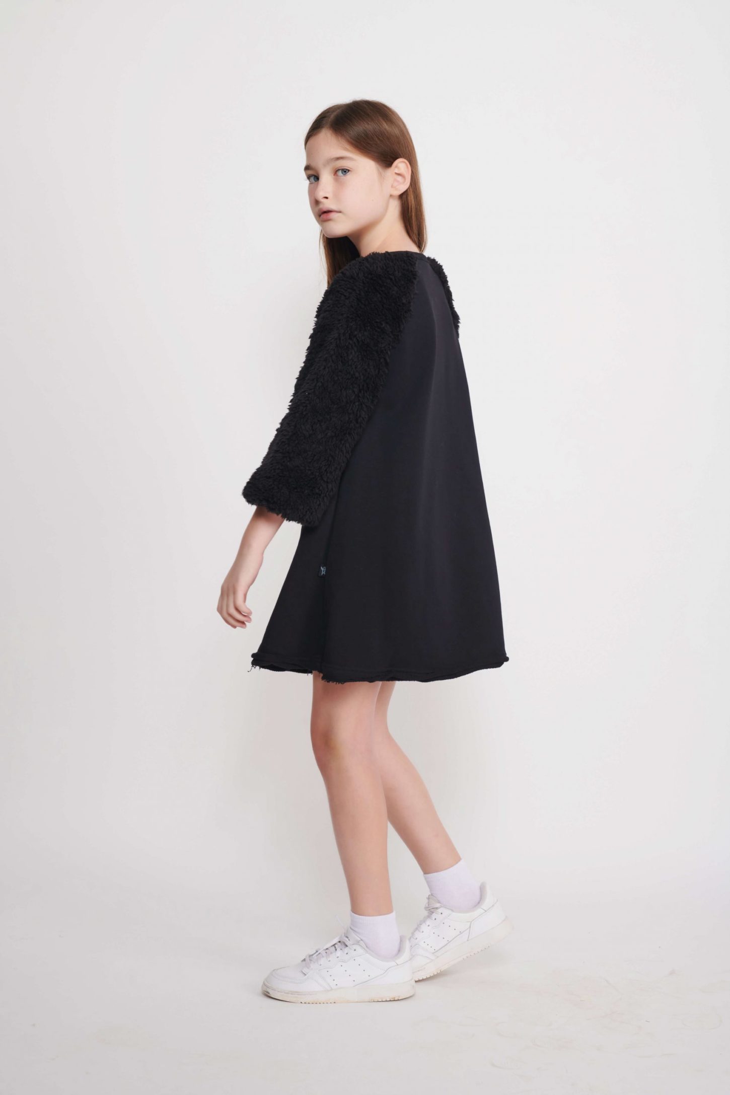 שמלת Black A-Line Fur לילדות